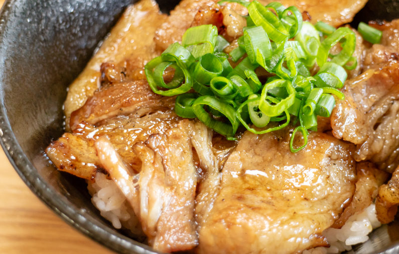 道の駅清川「恵水キッチン」で豚丼を食べてきました。